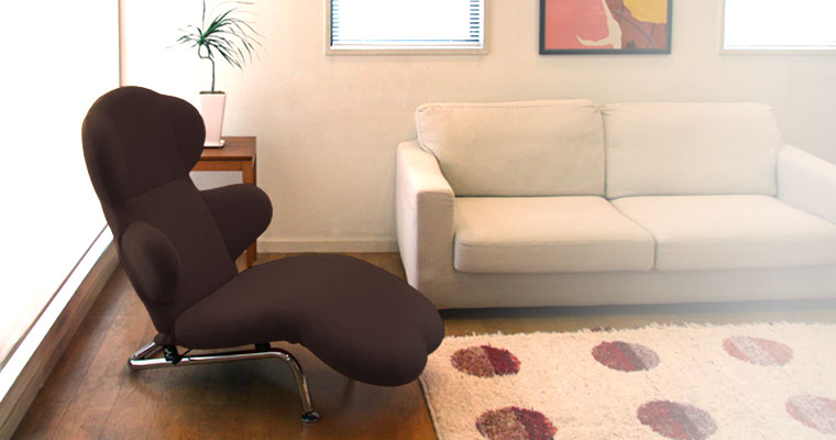 HUG LOUNGE CHAIR interior